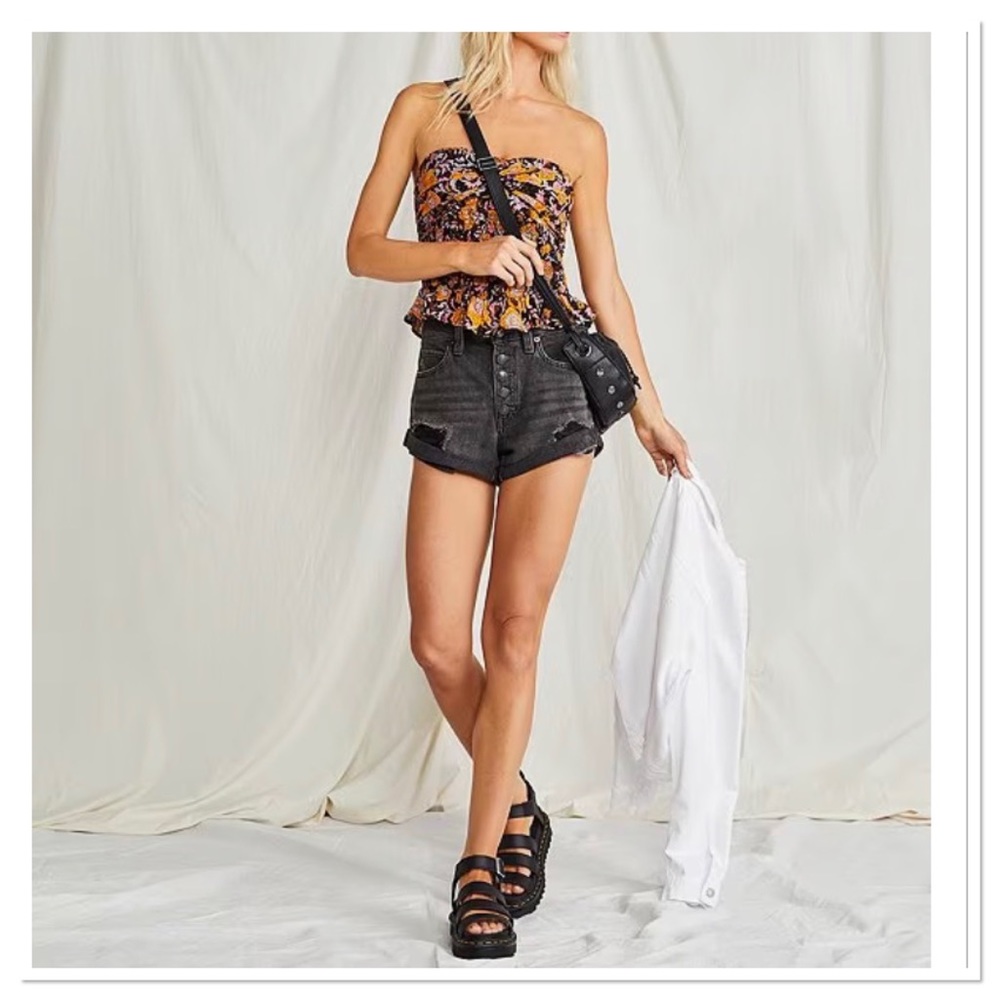 Free People Romeo Rolled Cut Off Mid Rise Shorts
